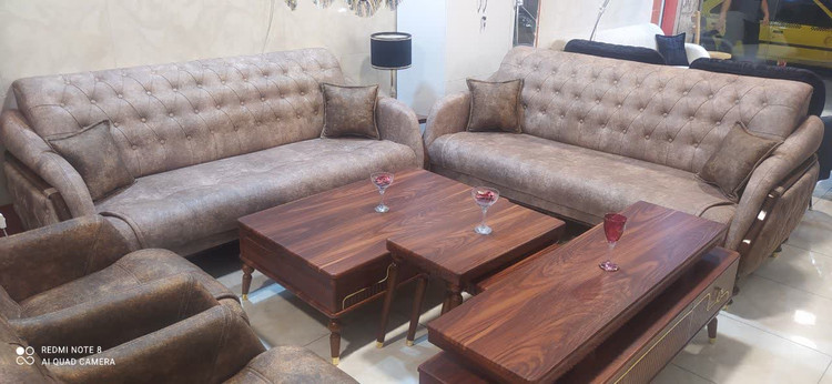 مبل راحتی ست 8 نفره مدل کارن با رو کش پارچه و دارای 4 عدد کوسن